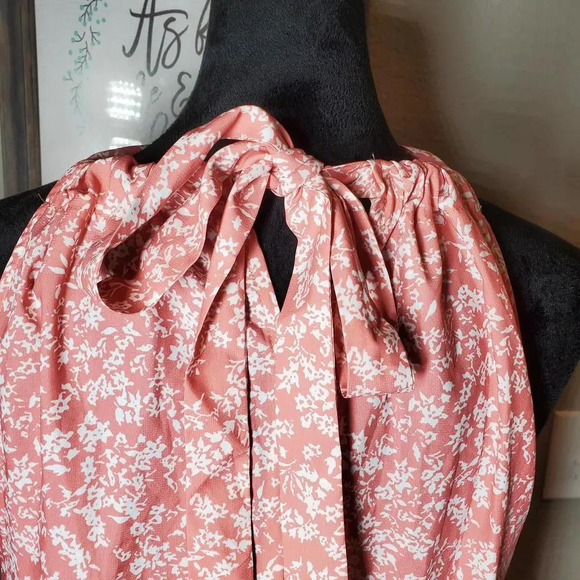 SHEIN Privé Allover Floral Print Tie Back Ruffle Hem Blouse Size Small - Picture 13 of 15